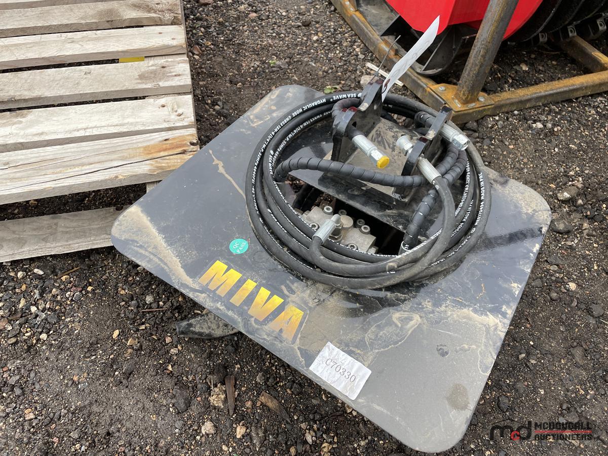 Mini MIVA Excavator Hedge Cutter