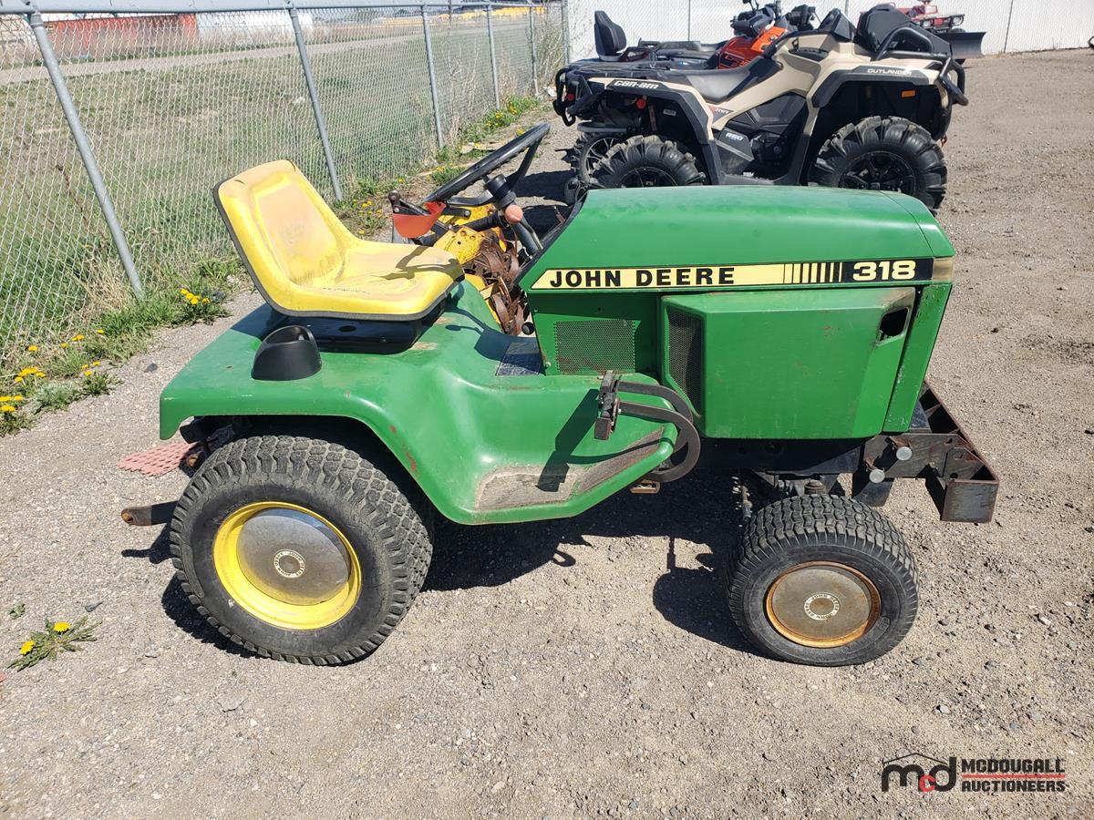 John Deere 318 Tiller