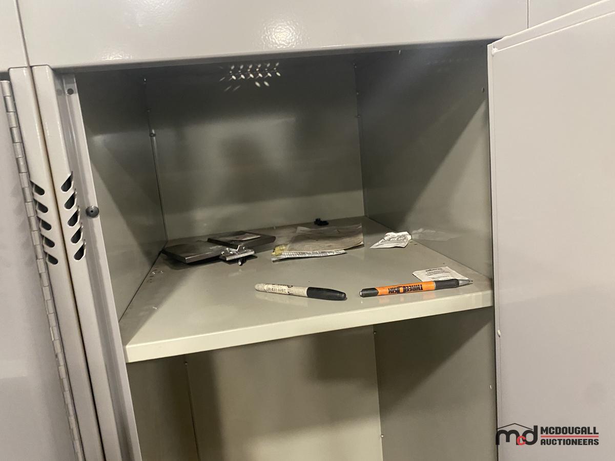 (4) Lockers