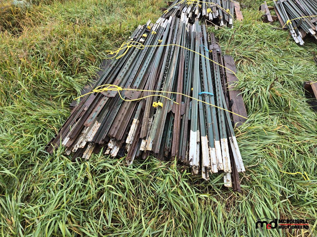 Temporary Steel Posts (Approx. 75) Metal Temporary Fence Posts