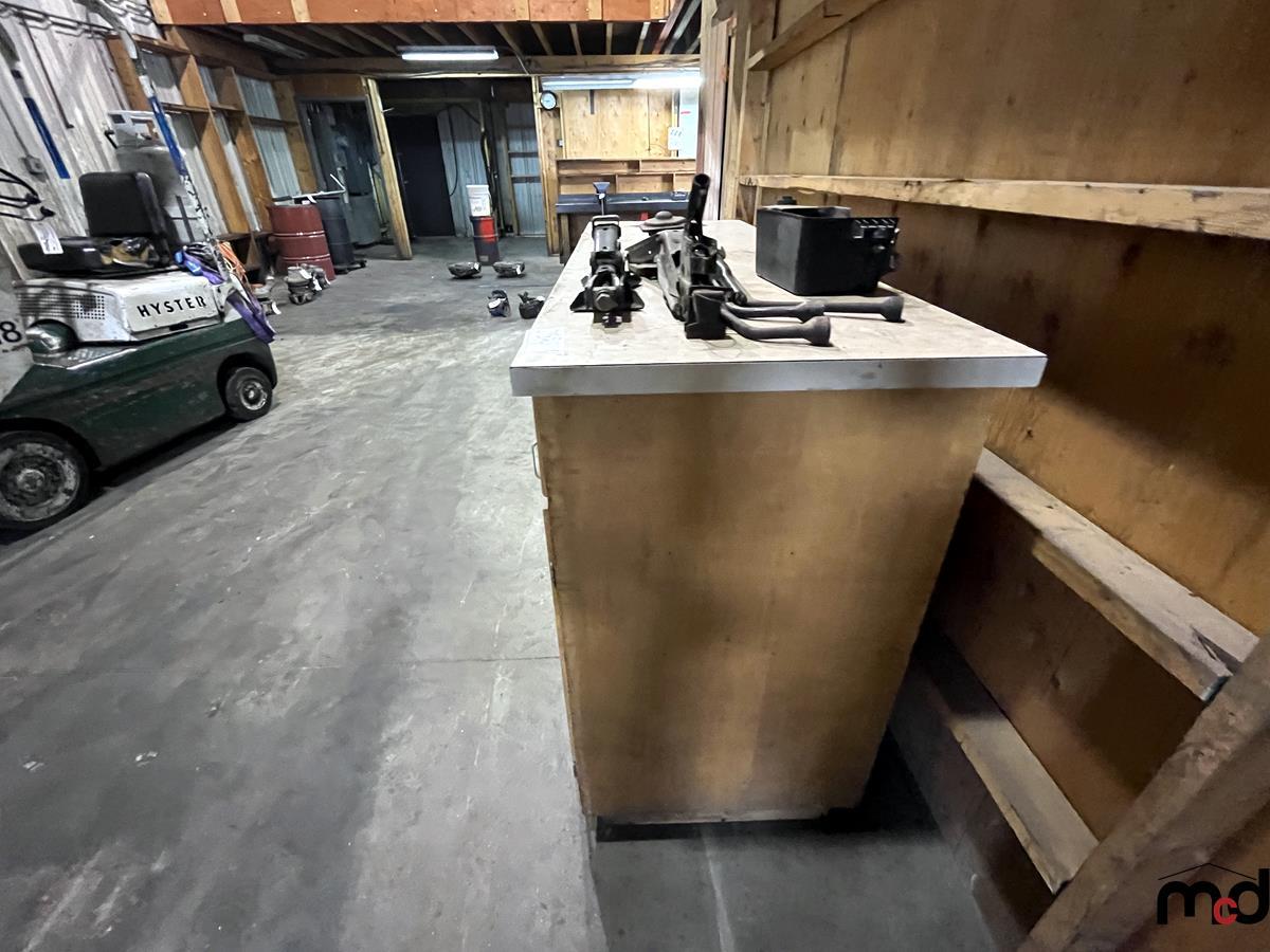 Wooden Workbench w/ Jacks