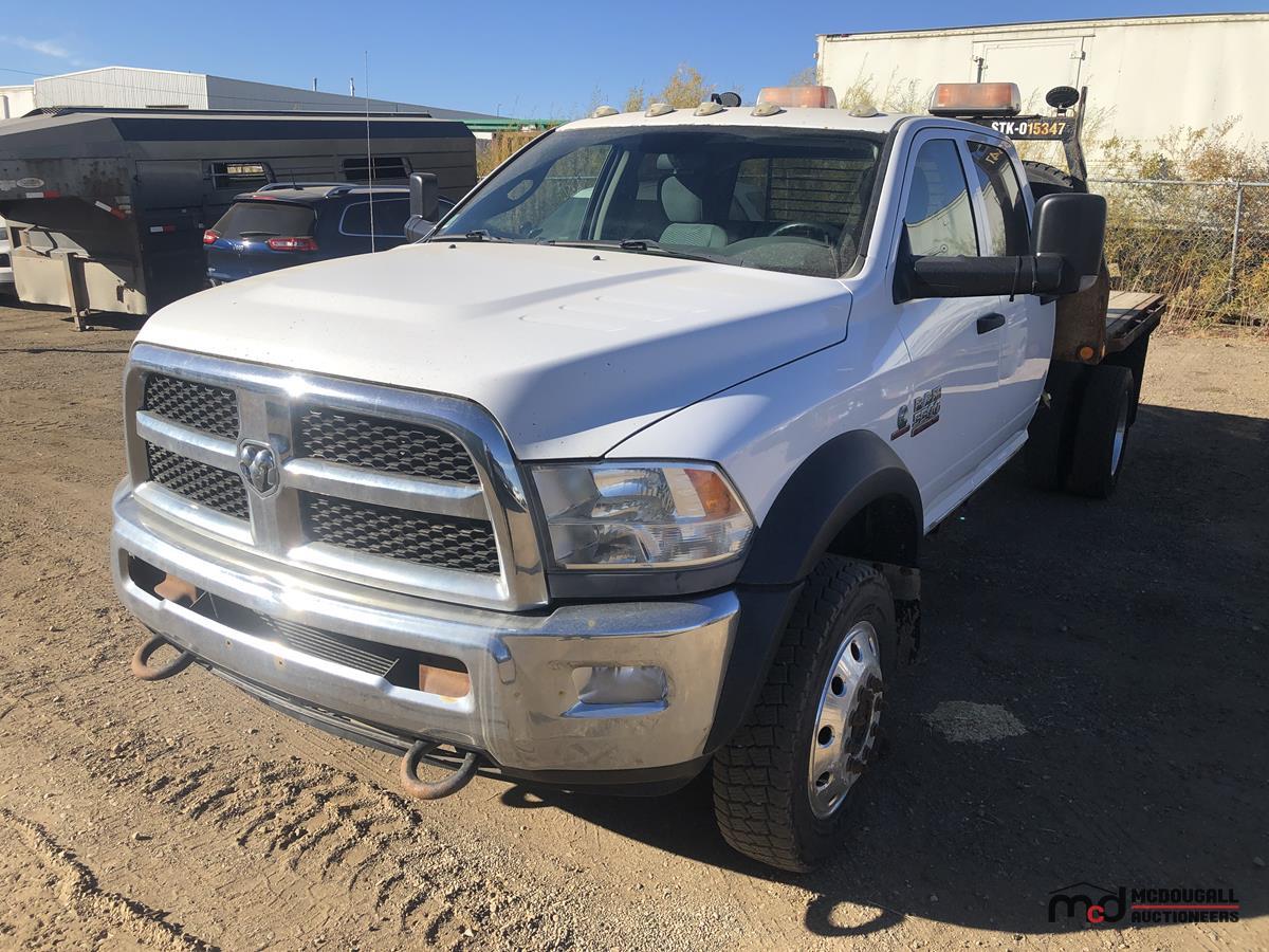 2014 Dodge Ram 5500 Crew Cab Flatbed Truck