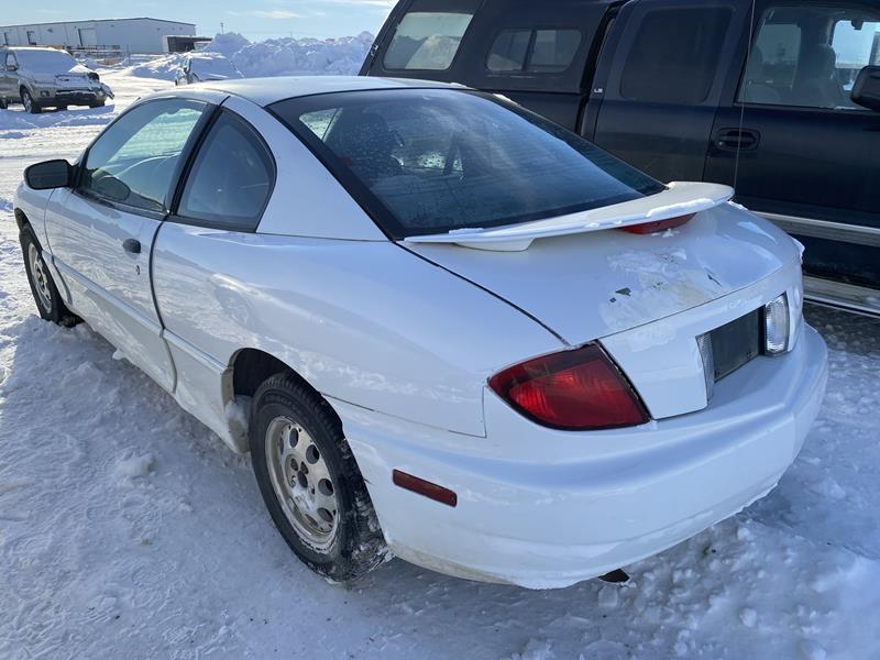 IMPOUND UNIT: 2004 Pontiac Sunfire Coupe Car (Non-Runner)