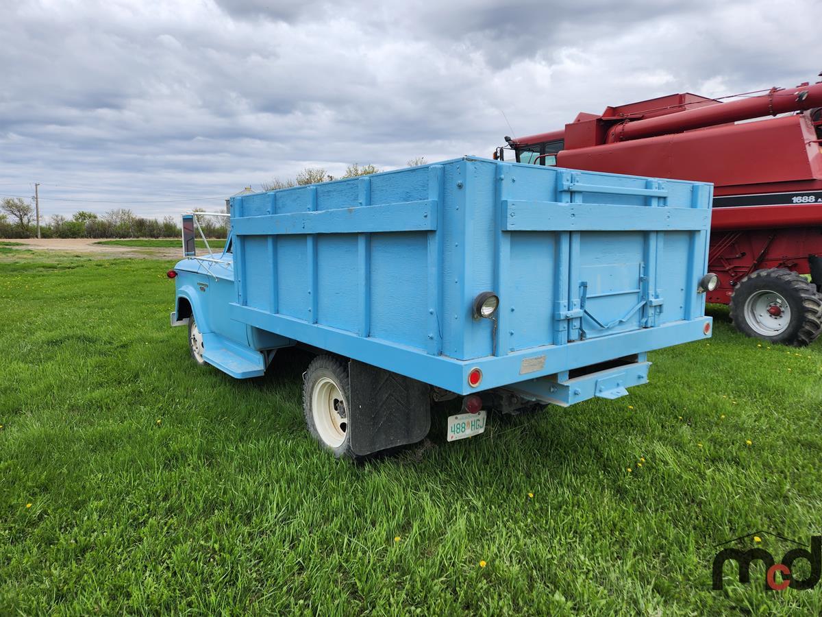 1967 Fargo 300 Grain Truck