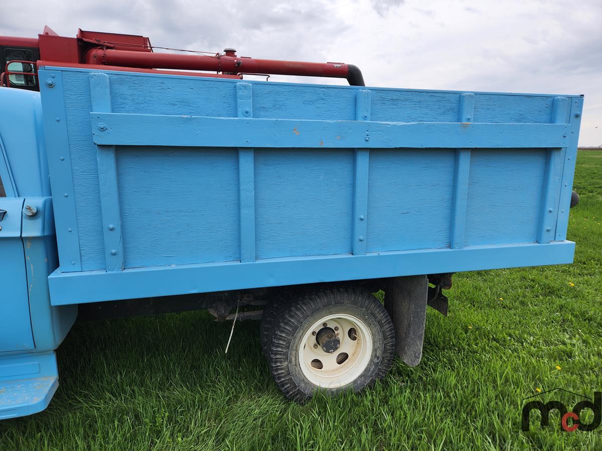 1967 Fargo 300 Grain Truck