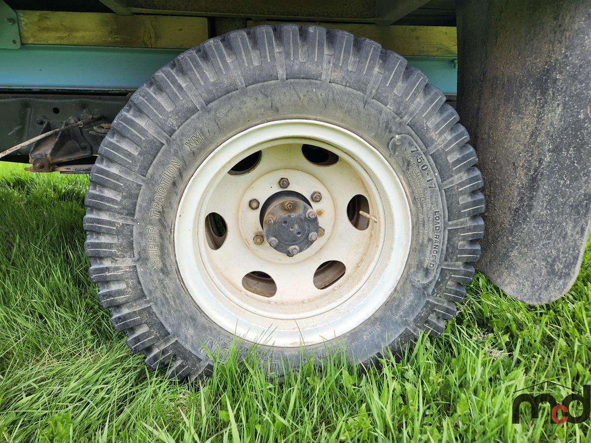 1967 Fargo 300 Grain Truck