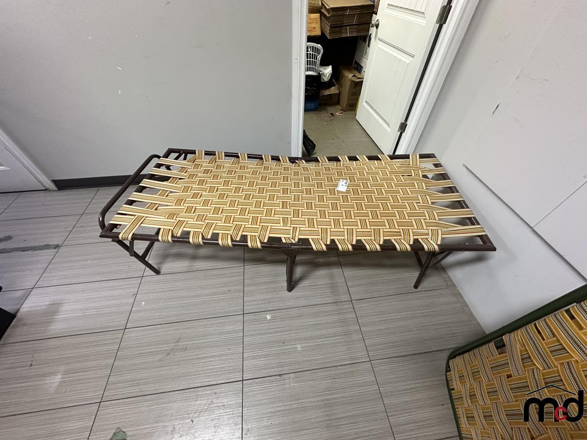 (2) Cots