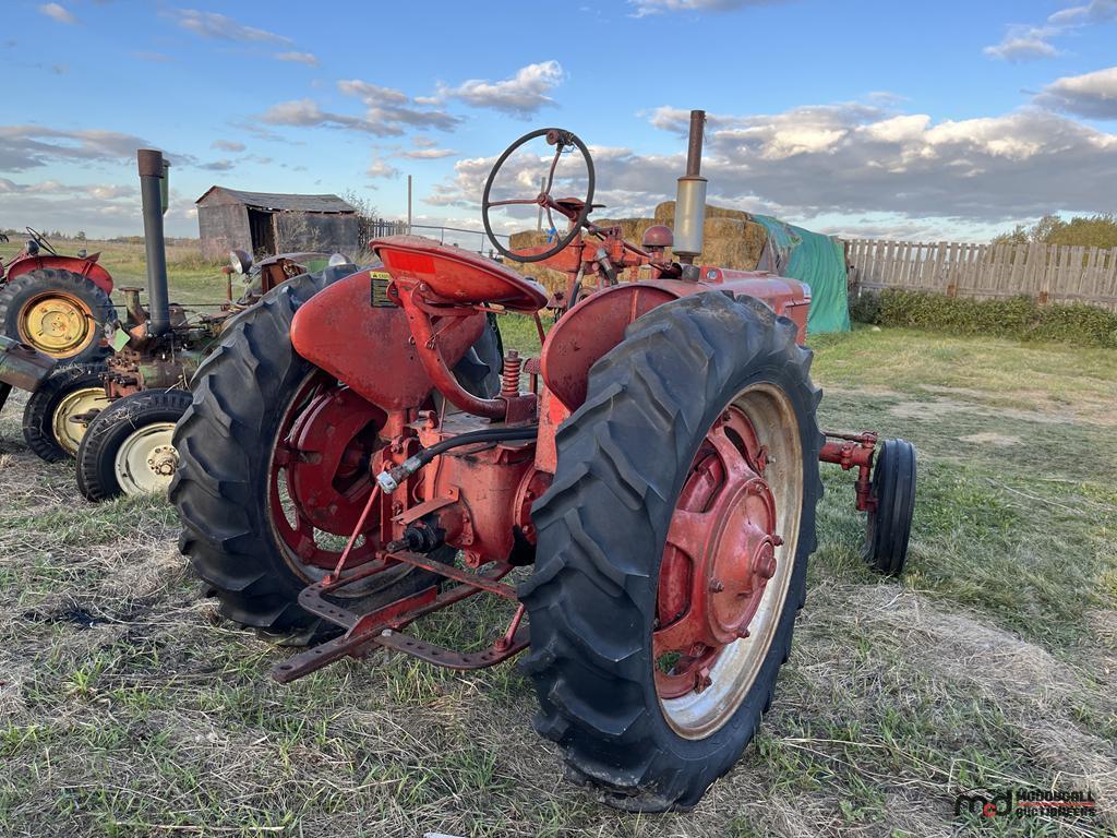 International Harvester Farmall H Tractor (Non-Runnner)