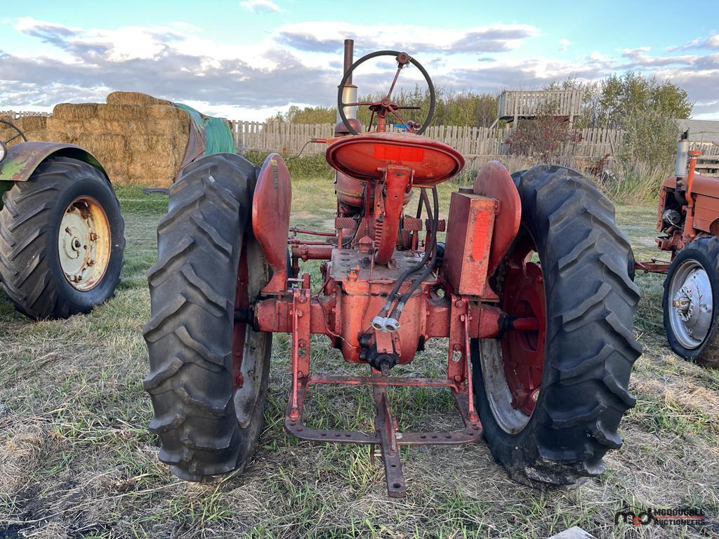 International Harvester Farmall H Tractor (Non-Runnner)
