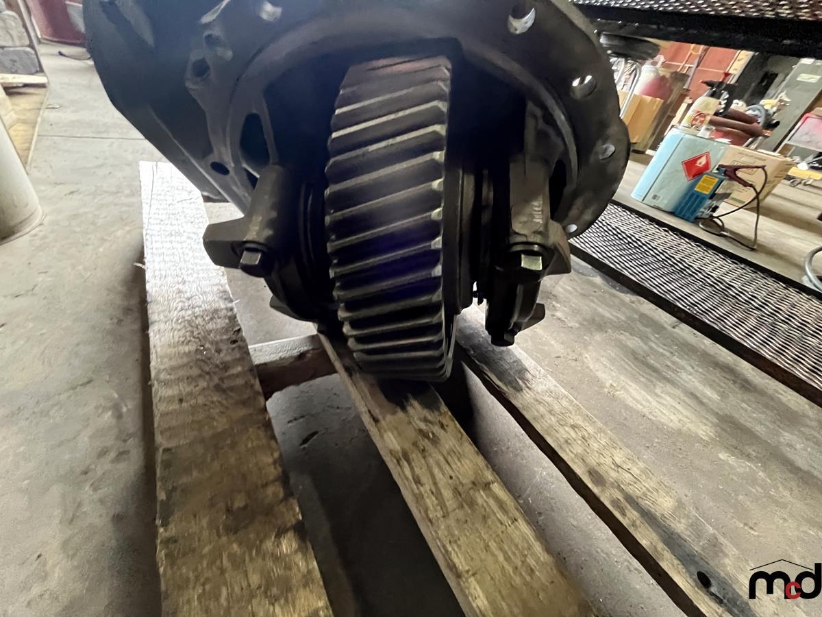 Mack Truck Rear End 4:17 Ratio 