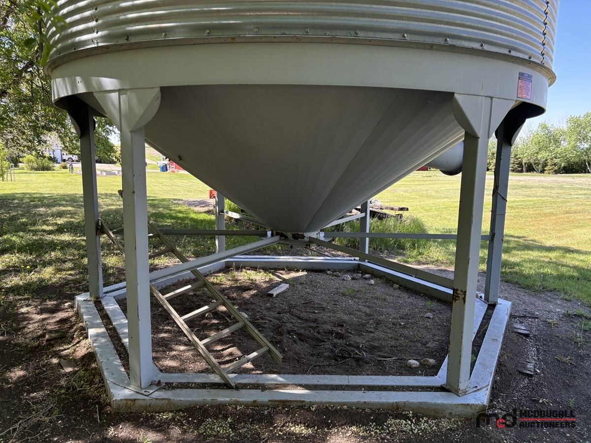 Westeel Hopper Bottom Grain Bin (Approx. 2,000 bu)
