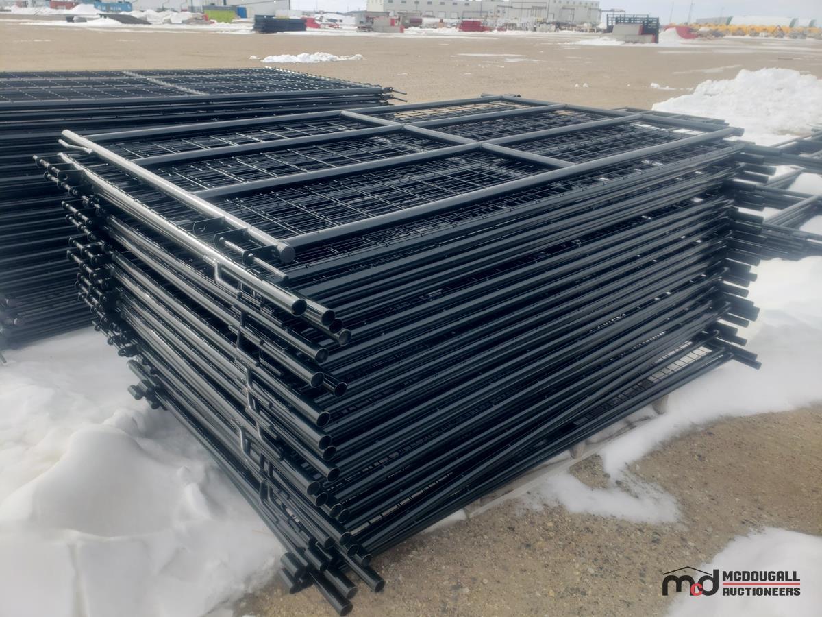 Bundle of (25) 7' Sheep Panels w/ 1-1/4