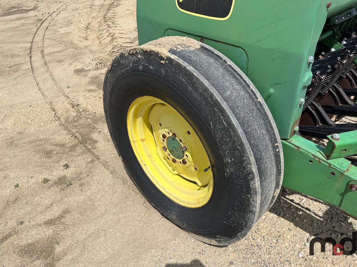 John Deere 8350 Grain Drill
