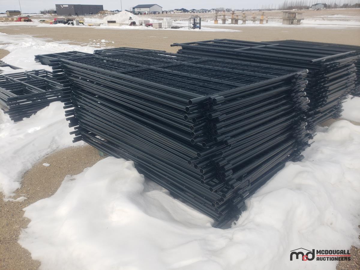 Bundle of (25) 7' Sheep Panels w/ 1-1/4