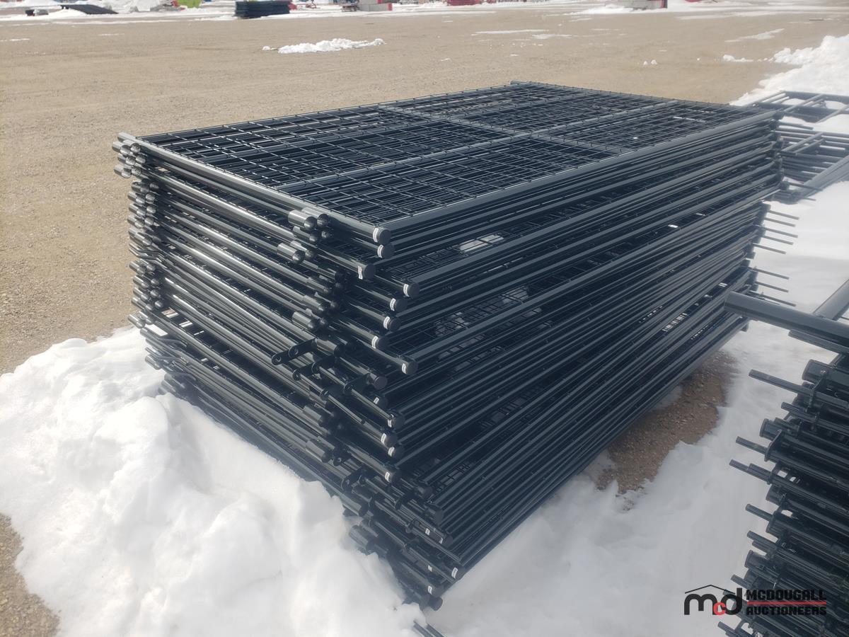 Bundle of (25) 7' Sheep Panels w/ 1-1/4