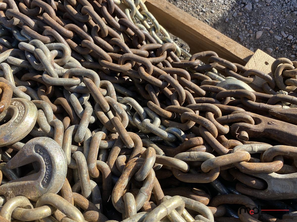 Various Sizes of Chains