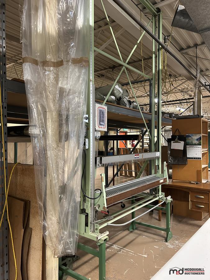 Hanger/Folder Machine