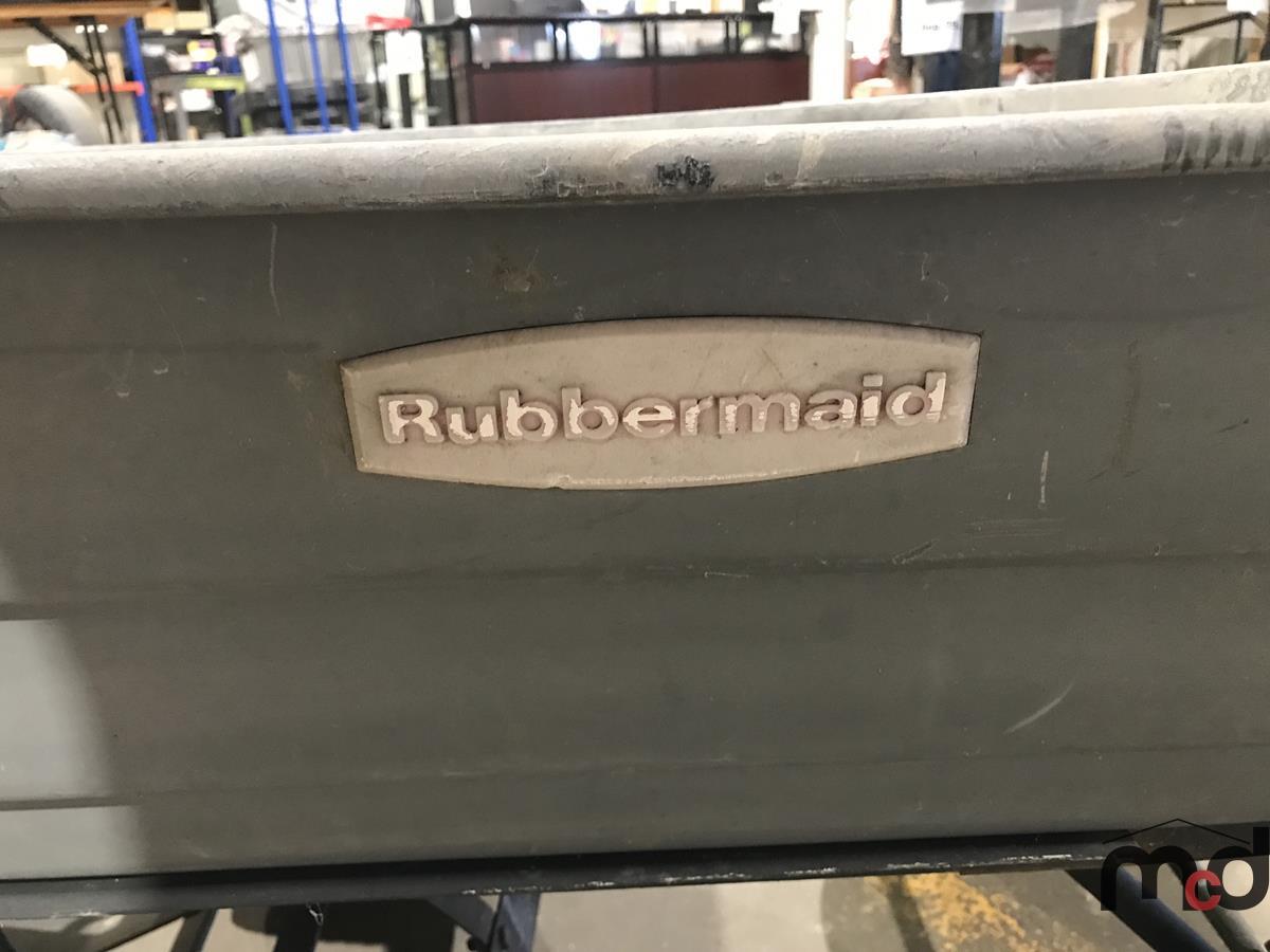 Rubbermaid Wagon