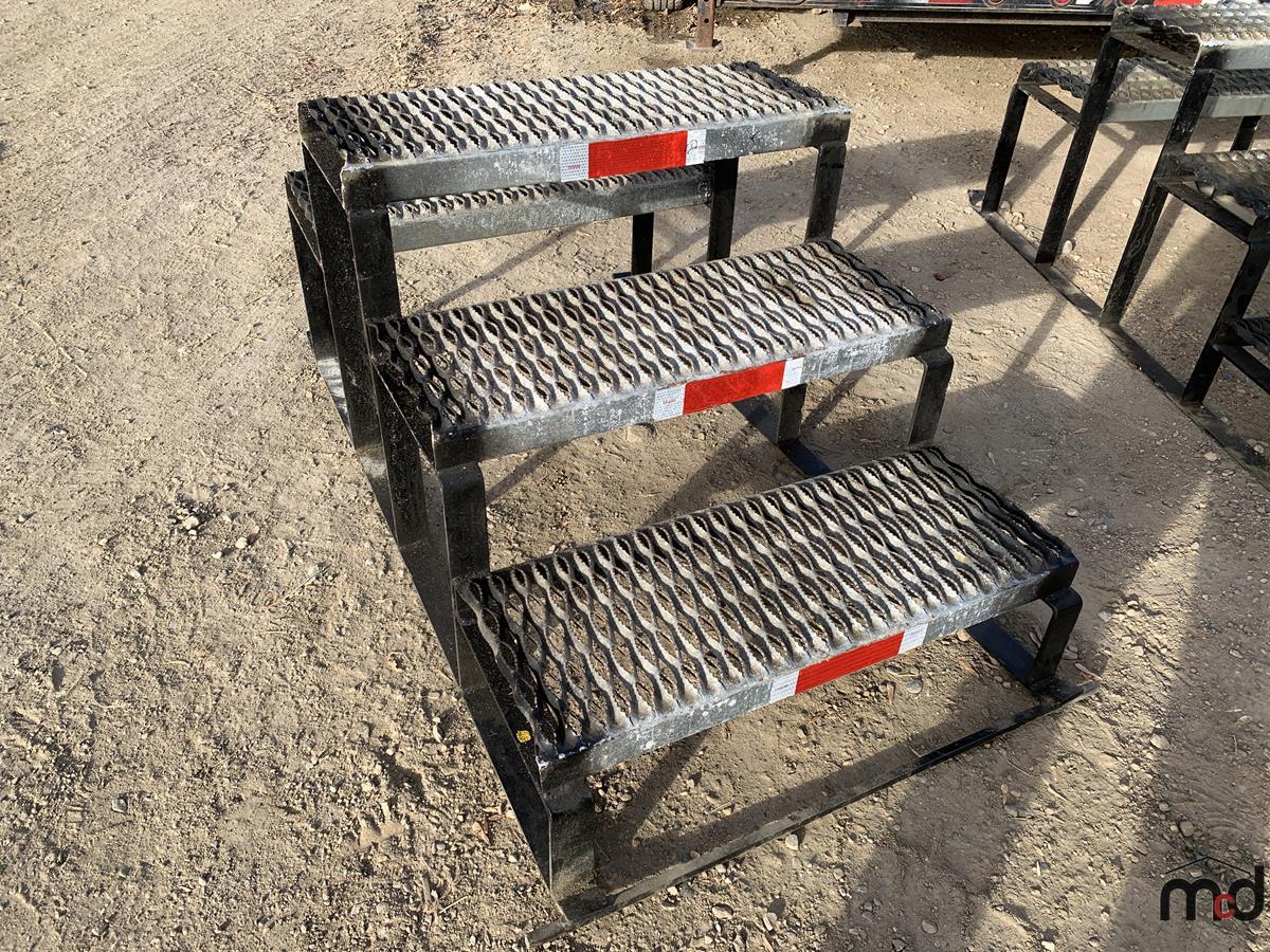 Metal 3-Riser Step - Must Take 3 Times the Bid Price