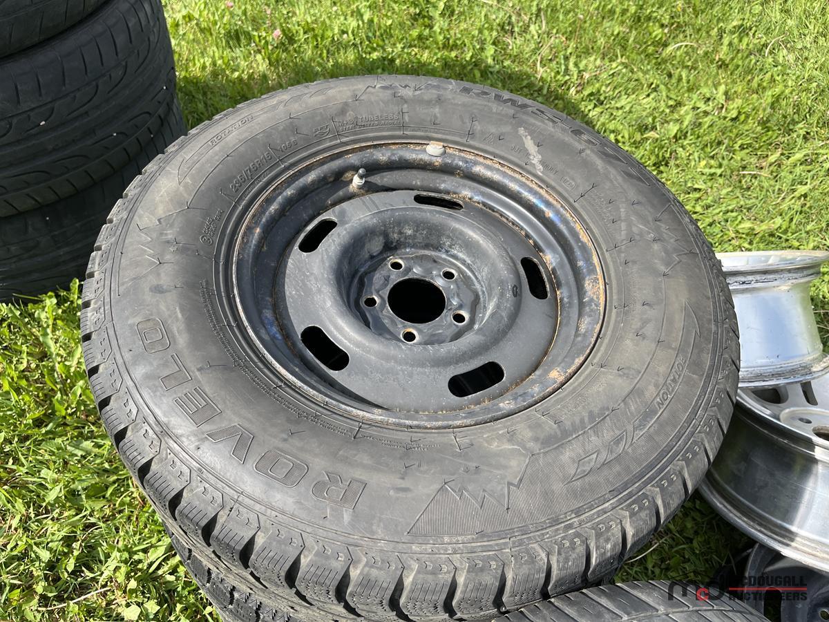 (3) Tires 235/75R15, P225/70R15 Tire, Black Rim and (2) Rims 15 x 75 x 12