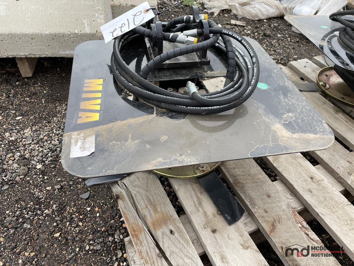 Mini MIVA Excavator Hedge Cutter