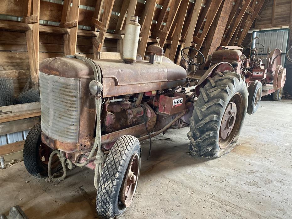 McCormick Deering W9 Tractor (Non-Runner)