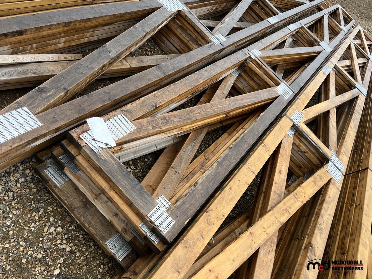 (25' x 2' x 1 1/2'') Bundle of Wood Trusses