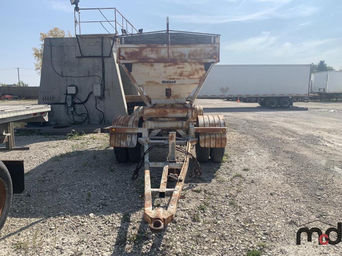 Midland 190 Cubic Foot Hopper