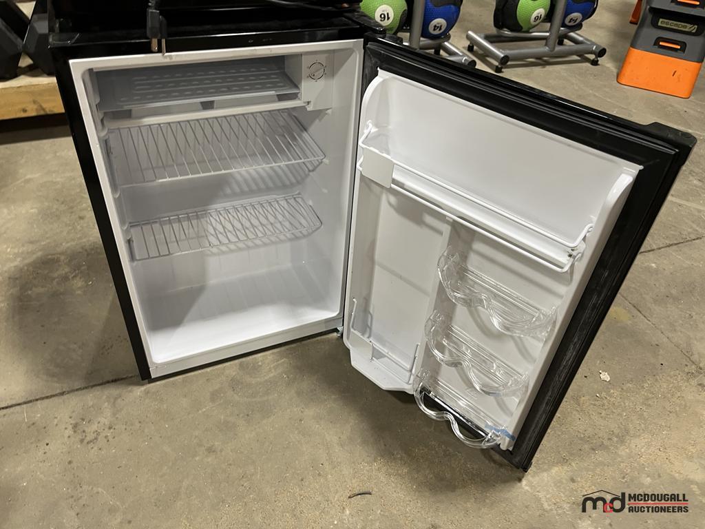 Hamilton Beach Mini Fridge and RCA Microwave