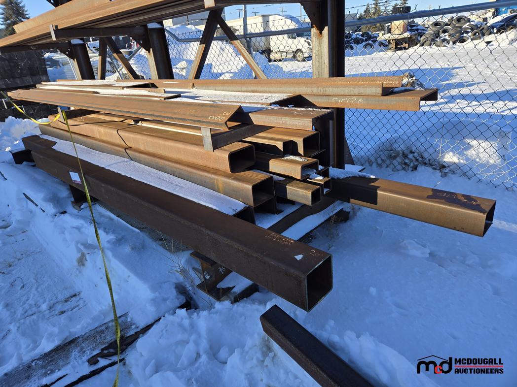 20' x 10' Metal Rack & Lengths of Metal