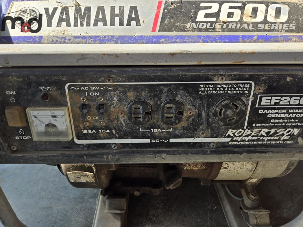 Yamaha EF2600 Generator